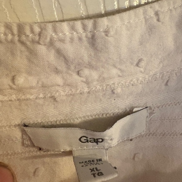 GAP Optic White Tab Henley Long sleeved Blouse Women’s XL - Picture 3 of 14